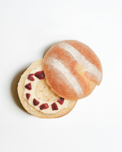 初雪草莓	Strawberry & White Chocolate